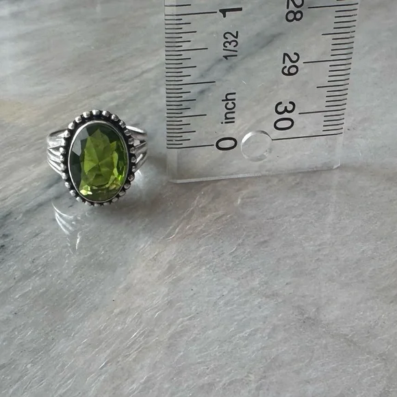 NWOT Sundance Whispering Woods Ring, Peridot, Sterling Silver